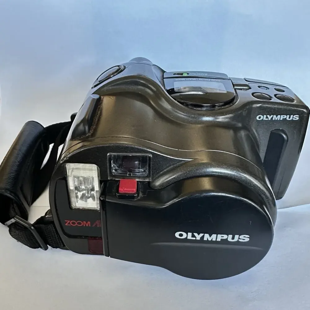 Vtg Olympus Infinity SuperZoom 330 AF Point & Shoot 35mm Film Camera Works